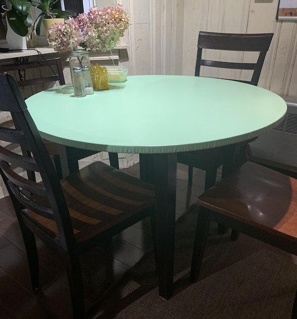 leather look 42&quot; round vinyl fitted tablecloth in seafoam color