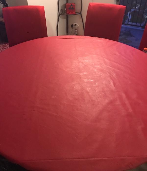 Red Oakley 60&quot; Round Fitted Vinyl Tablecloth